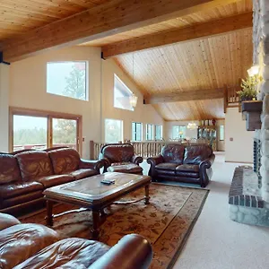 https://house-on-cold-creek.insouthlaketahoe.com